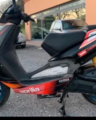 Aprilia sr d tech