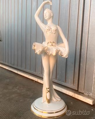Statua ballerina classica