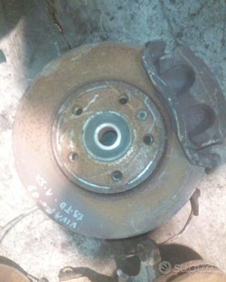 Mozzo anteriore sx opel vivaro anno 2005 - 1.9 td