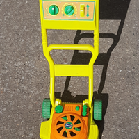 Tagliaerba giocattolo