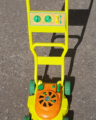 Tagliaerba giocattolo
