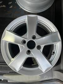 Cerchi in lega da 15