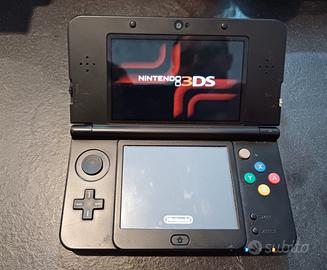 Console Nintendo 3DS + caricatore + 3 giochi