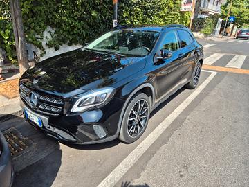 Mercedes-benz GLA 200 d Automatic 4Matic Premium 2