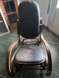 Sedia dondolo vintage