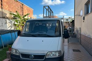 Privato vende