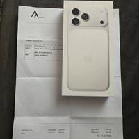 Iphone 17 pro max da attivare 