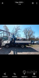 Isuzu n35 con gru patente b.