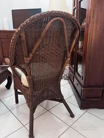 poltroncina in vimini