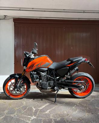KTM Duke 690 depotenziata A2