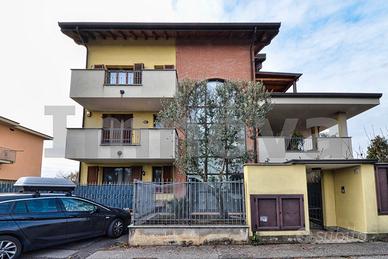 Tre locali con giardino e box doppio