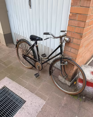 Bici vintage d’epoca originale con dettagli retrò