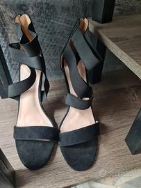 Sandali con tacco nero Tulipano, Tg.40 – Ottime c