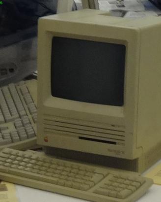 Apple Mac Plus