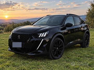 Peugeot 2008 GT  Total Black Automatica 2023