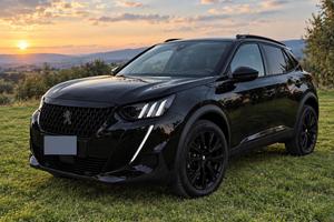 Peugeot 2008 GT  Total Black Automatica 2023