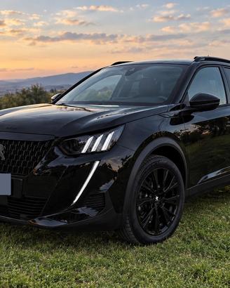 Peugeot 2008 GT  Total Black Automatica 2023
