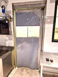 Porta vai e vieni per laboratorio alimentare usata