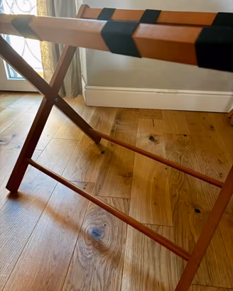Portavaligia pieghevole in legno rovere