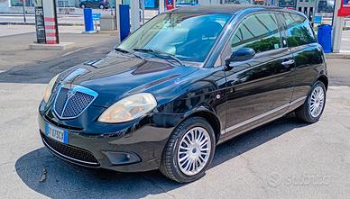 Lancia Ypsilon Eco Chic- GPL 