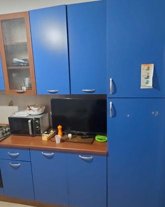 Cucina completa mobili con frigorifero