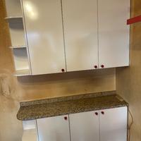 Cucina con forno Bosch, fornelli, frigo Electrolux