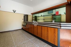 NEGOZIO A NOVI LIGURE