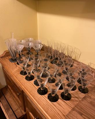 Set bicchieri vari in cristallo anni 80