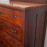 Cassettiera antica in legno