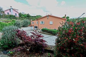 Villa in bifamiliare completamente ristr