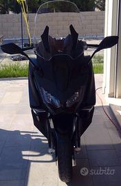 Kymco 575 Premium