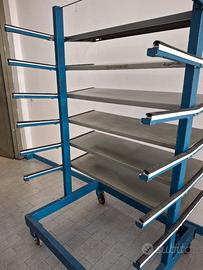carrello con ripiani