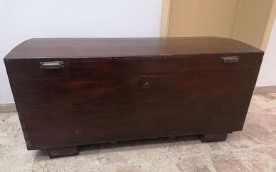 Baule antico in legno