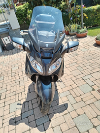 Suzuki Burgman 650