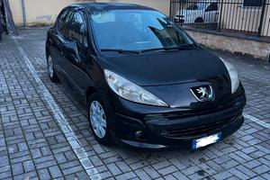 Peugeot 207 1.4 HDi diesel del 2008 con 183.700 km