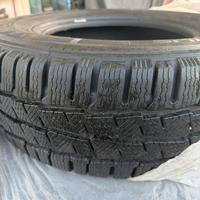 4 gomme Michelin Agilis Alpin 225/70 R15