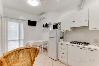 Igea Marina Bilocale Fronte Mare Estivo