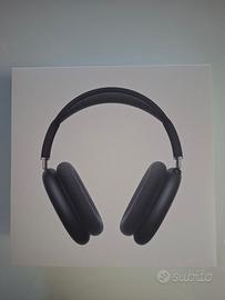 AirPods Max with Smart Case