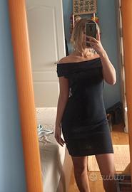 Abito a tubino con spalle scoperte Off shoulder