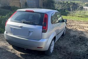 Ford fiesta mk5