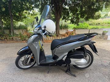 Honda SH300I