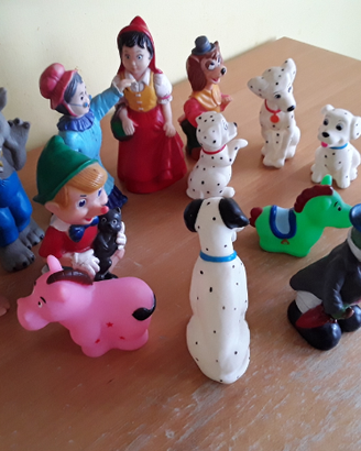 15 vecchi pupazzi personaggi fiabe walt disney