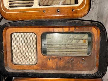 Lotto radio vintage anni ’40–’70 + giradischi
