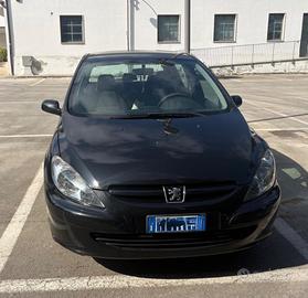 Peugeot 307 del 2005 -  neopatentati / lavoro