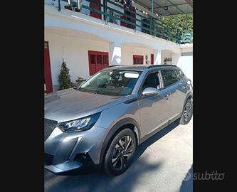 peugeto 2008 allure navi pack