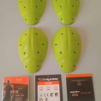4 protezioni motociclisti IXON per spalle e gomiti
