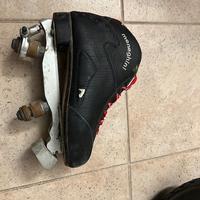 Pattini da hockey su pista e accessori pattinaggio