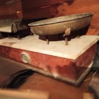 Bilancia antica anni 70