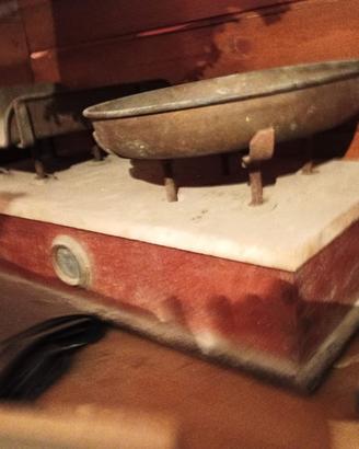 Bilancia antica anni 70