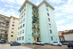4 LOCALI A COSSATO